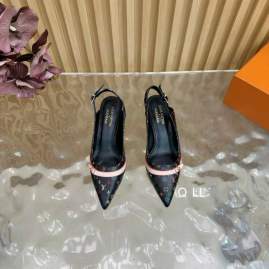 Picture of Louis Vuitton Shoes _SKULVsz35-40LL071212512